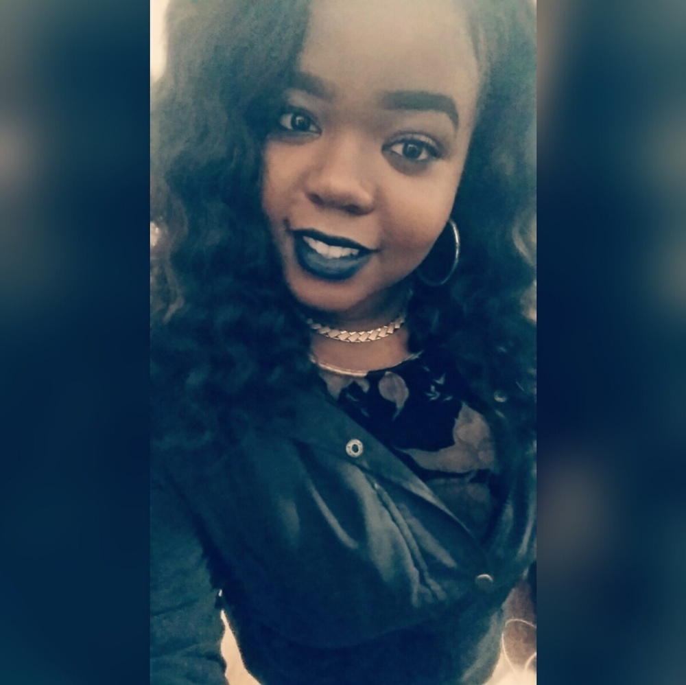 Meet your Posher, Shaneisa